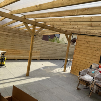weather-resistant-outdoor-pergola-structure-irish-climate