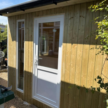 waterproof-epdm-roofing-for-flat-roof-garden-rooms